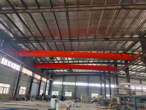 怎樣分辯單梁起重機(jī)裝備質(zhì)量的好壞