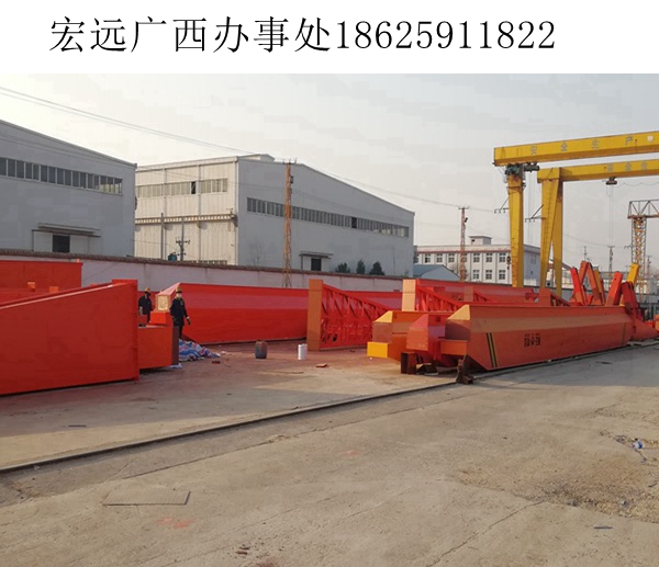 800 噸雙梁龍門吊的工作原理