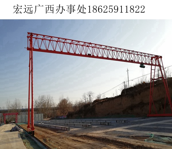 800 噸雙梁龍門吊的設(shè)備構(gòu)造