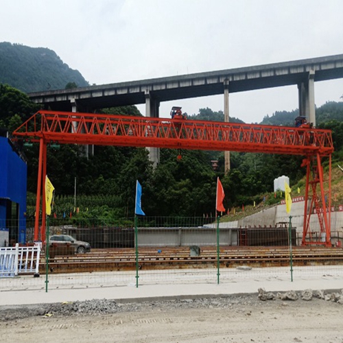 內(nèi)蒙古烏海龍門吊廠家 龍門吊卷筒與鋼絲繩的纏繞方式及特點(diǎn)